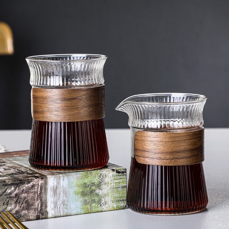Kitchen Plus 250mL Borosilicate Glass with Wooden Ring Vertical Pattern Waist Coffee Tea Cup KP536