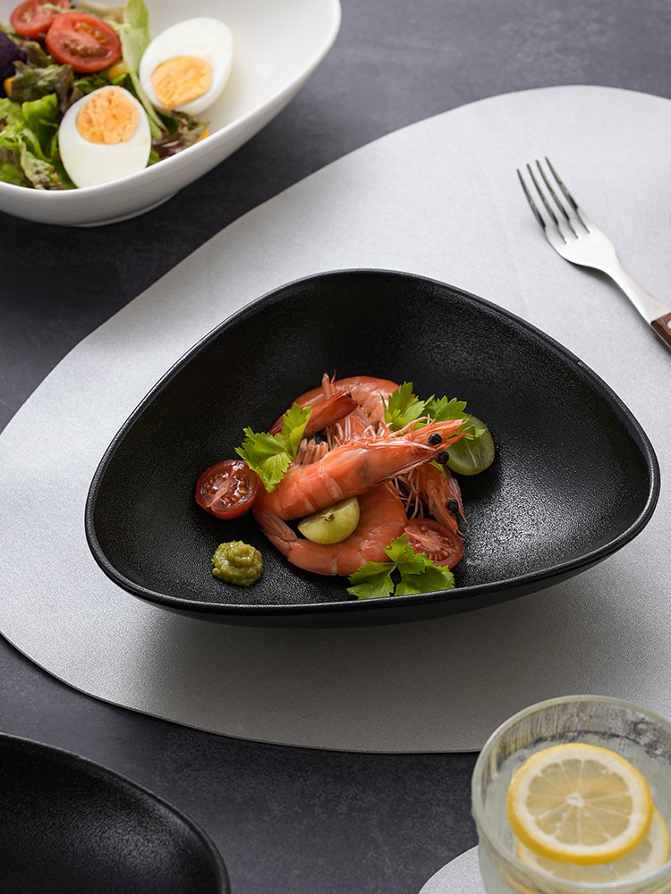 Kitchen Plus Triangle Ceramic Japanese Sushi Plate Dessert Plate Retro Tableware KP375 - Image 2