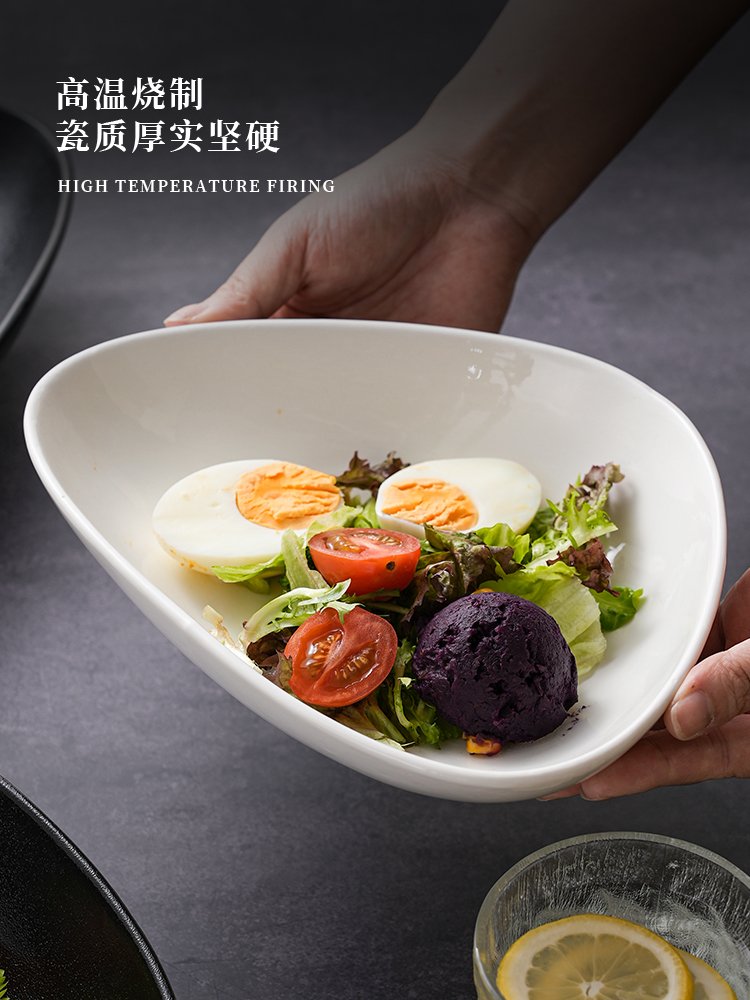 Kitchen Plus Triangle Ceramic Japanese Sushi Plate Dessert Plate Retro Tableware KP375