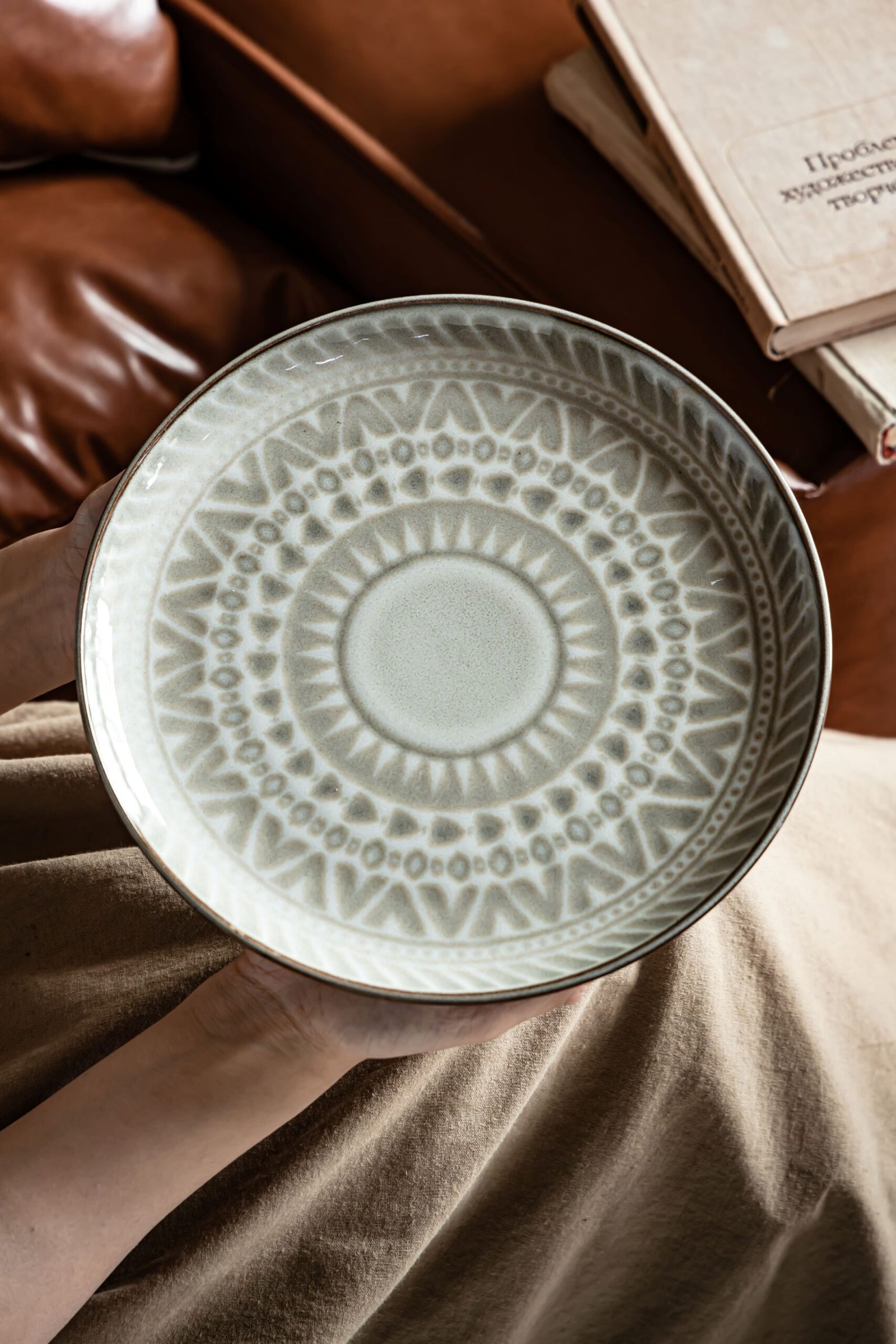 Kitchen Plus 10 inch Antique Moroccan Design Steak Plate Dinner Plate KP857